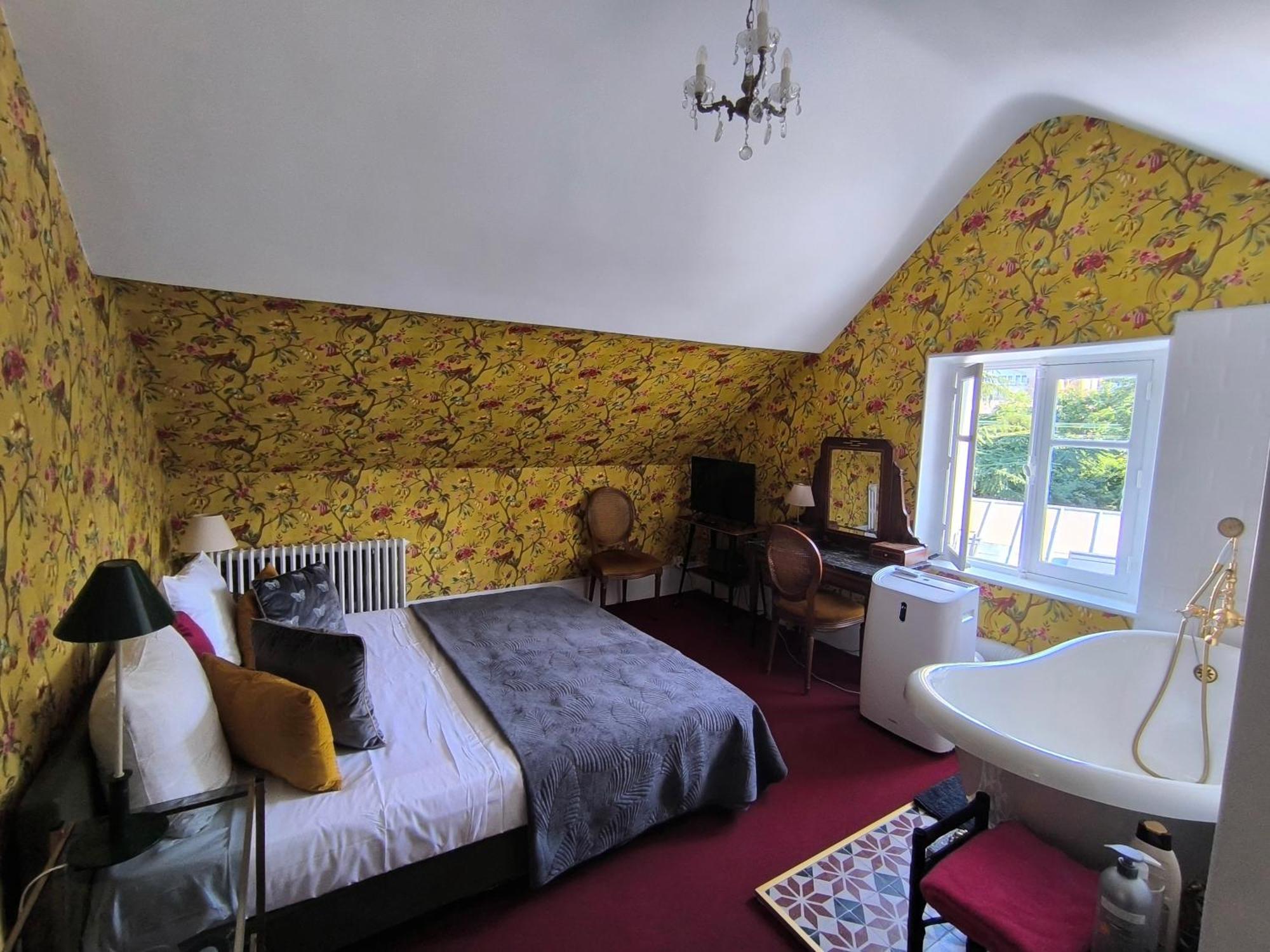 Hotel Domaine de Ris à Ris-Orangis Extérieur photo
